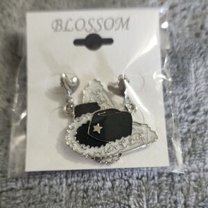 Blossom Silver & Black Cowboy Hat Earrings